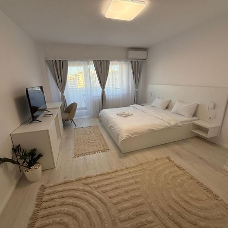Lun Apartment Cluj Napoca Bagian luar foto